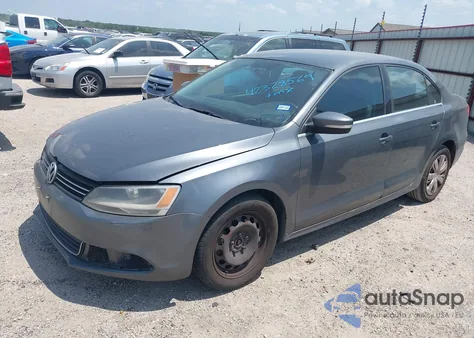 2013 Volkswagen Jetta 2.5L Se z USA, uszkodzony, nr VIN 3VWDP7AJ1DM359502